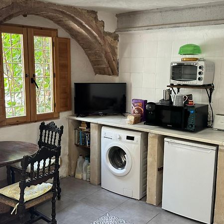 Oliva Courtyard Guesthouse 외부 사진