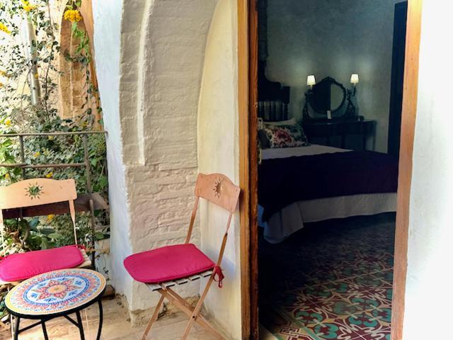 Oliva Courtyard Guesthouse 외부 사진