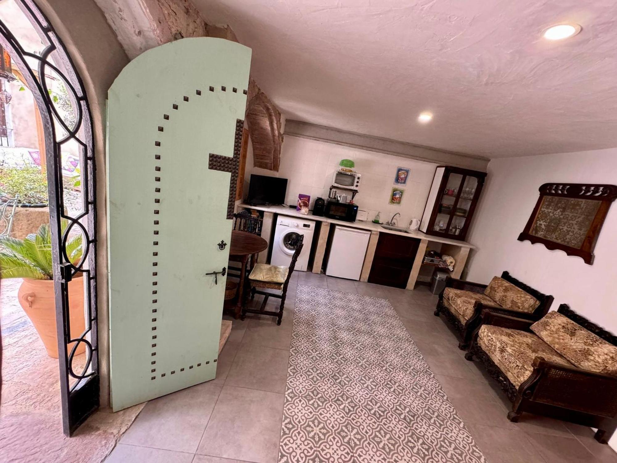 Oliva Courtyard Guesthouse 외부 사진